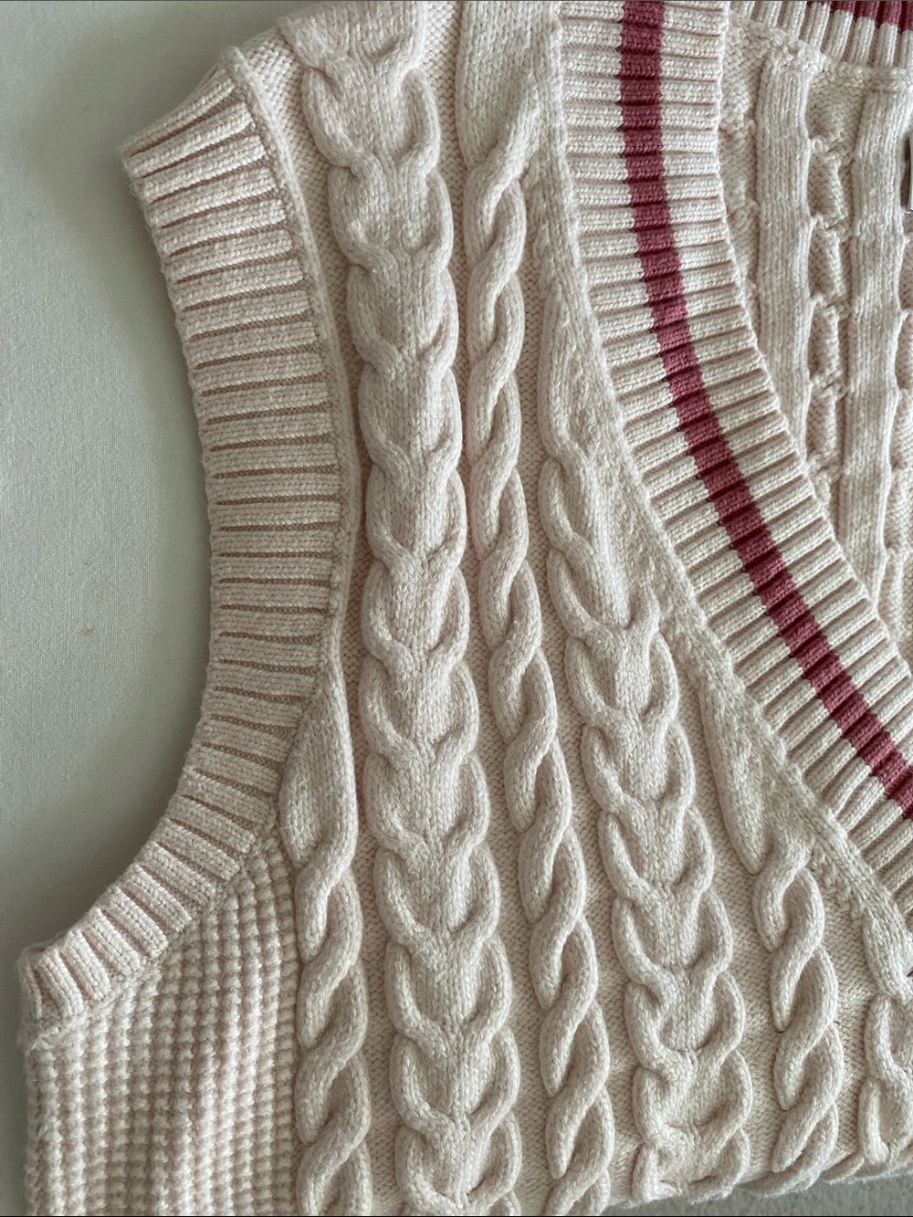 Aritzia Sunday Best Winston Cable-Knit V-Neck Vest Blush Pink Size Med Oversize - Picture 8 of 15
